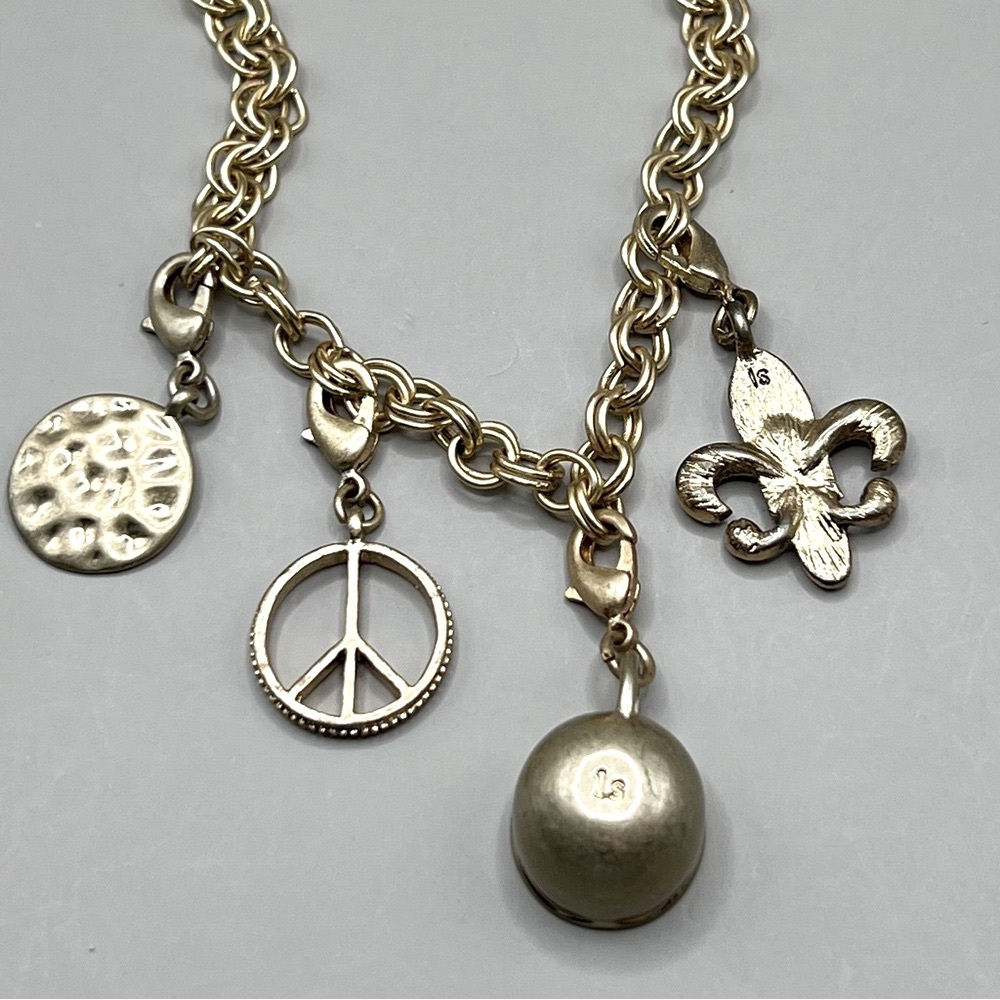 NWT lia sophia Charm bracelet with 4 removable charms, 8”, matte gold, Cute! - Picture 11 of 12